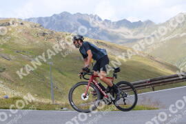 Photo #3895054 | 15-08-2023 11:48 | Passo Dello Stelvio - Peak BICYCLES