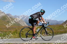Foto #3809681 | 11-08-2023 11:55 | Passo Dello Stelvio - die Spitze BICYCLES