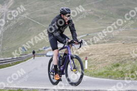 Photo #3155562 | 18-06-2023 13:02 | Passo Dello Stelvio - Peak BICYCLES