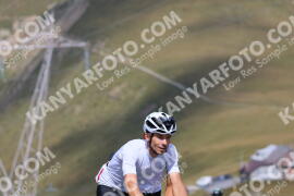 Foto #2657625 | 15-08-2022 11:28 | Passo Dello Stelvio - die Spitze BICYCLES