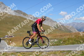 Foto #2669335 | 16-08-2022 12:25 | Passo Dello Stelvio - die Spitze BICYCLES