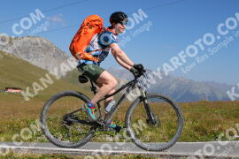 Photo #3981755 | 20-08-2023 11:20 | Passo Dello Stelvio - Peak BICYCLES