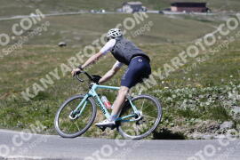 Photo #3223447 | 25-06-2023 14:40 | Passo Dello Stelvio - Peak BICYCLES