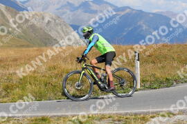 Photo #2752774 | 26-08-2022 12:11 | Passo Dello Stelvio - Peak BICYCLES