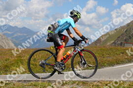 Foto #3912620 | 16-08-2023 12:10 | Passo Dello Stelvio - die Spitze BICYCLES