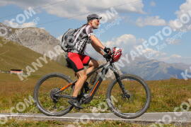 Photo #3984617 | 20-08-2023 13:31 | Passo Dello Stelvio - Peak BICYCLES