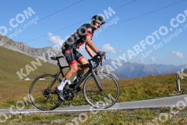 Foto #3910280 | 16-08-2023 10:13 | Passo Dello Stelvio - die Spitze BICYCLES
