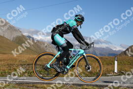 Photo #4299377 | 24-09-2023 10:59 | Passo Dello Stelvio - Peak BICYCLES