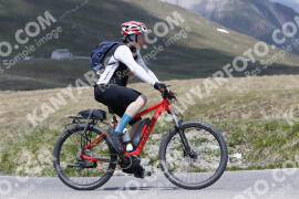 Photo #3128485 | 17-06-2023 12:58 | Passo Dello Stelvio - Peak BICYCLES