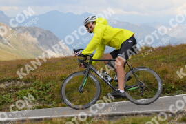 Foto #3895716 | 15-08-2023 13:21 | Passo Dello Stelvio - die Spitze BICYCLES