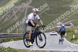 Photo #3338946 | 03-07-2023 12:46 | Passo Dello Stelvio - Peak BICYCLES