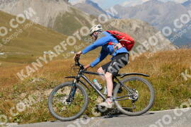 Foto #2670313 | 16-08-2022 12:58 | Passo Dello Stelvio - die Spitze BICYCLES