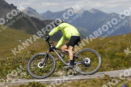 Foto #3682315 | 31-07-2023 14:02 | Passo Dello Stelvio - die Spitze BICYCLES