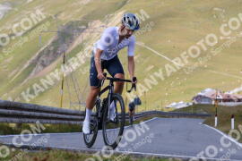 Photo #4023940 | 22-08-2023 14:31 | Passo Dello Stelvio - Peak BICYCLES