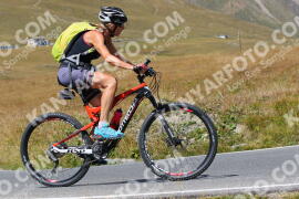 Foto #2740229 | 25-08-2022 14:02 | Passo Dello Stelvio - die Spitze BICYCLES