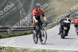 Photo #3129279 | 17-06-2023 13:11 | Passo Dello Stelvio - Peak BICYCLES