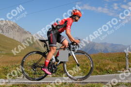 Photo #3980592 | 20-08-2023 10:35 | Passo Dello Stelvio - Peak BICYCLES