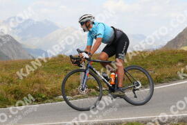 Foto #4036519 | 23-08-2023 12:50 | Passo Dello Stelvio - die Spitze BICYCLES