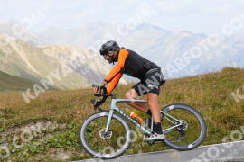 Photo #4037374 | 23-08-2023 13:31 | Passo Dello Stelvio - Peak BICYCLES
