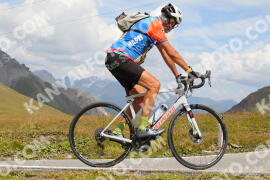 Foto #3920509 | 17-08-2023 12:12 | Passo Dello Stelvio - die Spitze BICYCLES