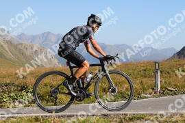 Photo #3980110 | 20-08-2023 09:49 | Passo Dello Stelvio - Peak BICYCLES