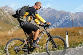Photo #2726031 | 24-08-2022 10:13 | Passo Dello Stelvio - Peak BICYCLES