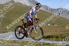 Photo #3851343 | 13-08-2023 09:40 | Passo Dello Stelvio - Peak BICYCLES