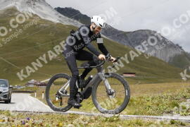 Foto #3722988 | 05-08-2023 13:10 | Passo Dello Stelvio - die Spitze BICYCLES