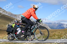 Photo #4299555 | 24-09-2023 12:50 | Passo Dello Stelvio - Peak BICYCLES