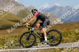 Foto #3910396 | 16-08-2023 10:27 | Passo Dello Stelvio - die Spitze BICYCLES