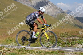 Photo #4034595 | 23-08-2023 11:30 | Passo Dello Stelvio - Peak BICYCLES
