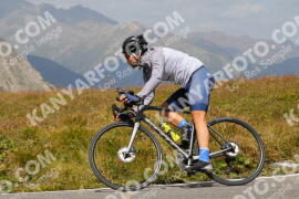 Foto #4037641 | 23-08-2023 13:49 | Passo Dello Stelvio - die Spitze BICYCLES