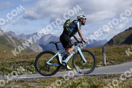 Photo #3782998 | 10-08-2023 09:49 | Passo Dello Stelvio - Peak BICYCLES