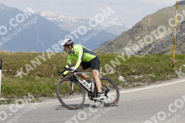 Photo #3156423 | 18-06-2023 13:35 | Passo Dello Stelvio - Peak BICYCLES
