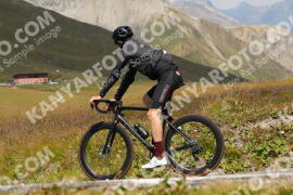 Photo #3874434 | 14-08-2023 12:35 | Passo Dello Stelvio - Peak BICYCLES