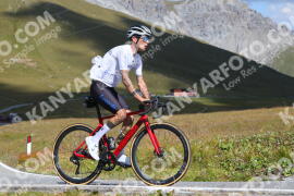 Photo #3911316 | 16-08-2023 11:18 | Passo Dello Stelvio - Peak BICYCLES