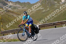 Foto #3962544 | 19-08-2023 12:23 | Passo Dello Stelvio - die Spitze BICYCLES