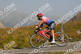 Photo #4046743 | 24-08-2023 11:12 | Passo Dello Stelvio - Peak BICYCLES