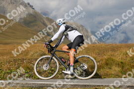 Foto #4265889 | 16-09-2023 14:18 | Passo Dello Stelvio - die Spitze BICYCLES