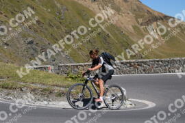 Photo #2719296 | 23-08-2022 13:36 | Passo Dello Stelvio - Prato side BICYCLES