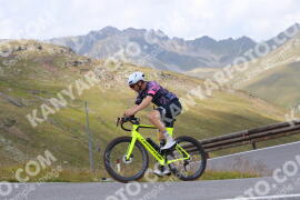 Photo #3895147 | 15-08-2023 12:02 | Passo Dello Stelvio - Peak BICYCLES