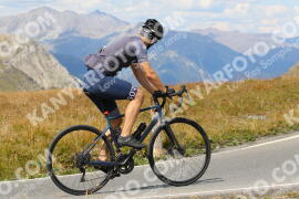 Photo #2756801 | 26-08-2022 14:35 | Passo Dello Stelvio - Peak BICYCLES
